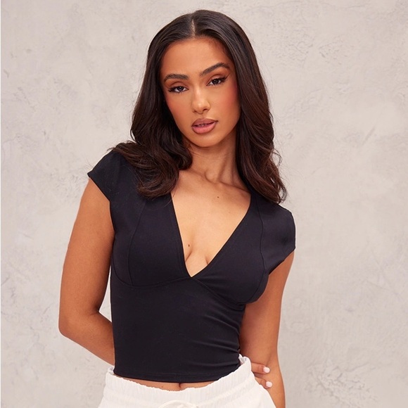 PrettyLittleThing Tops - PLT Black Snatched Sculpt V Neck Crop Top